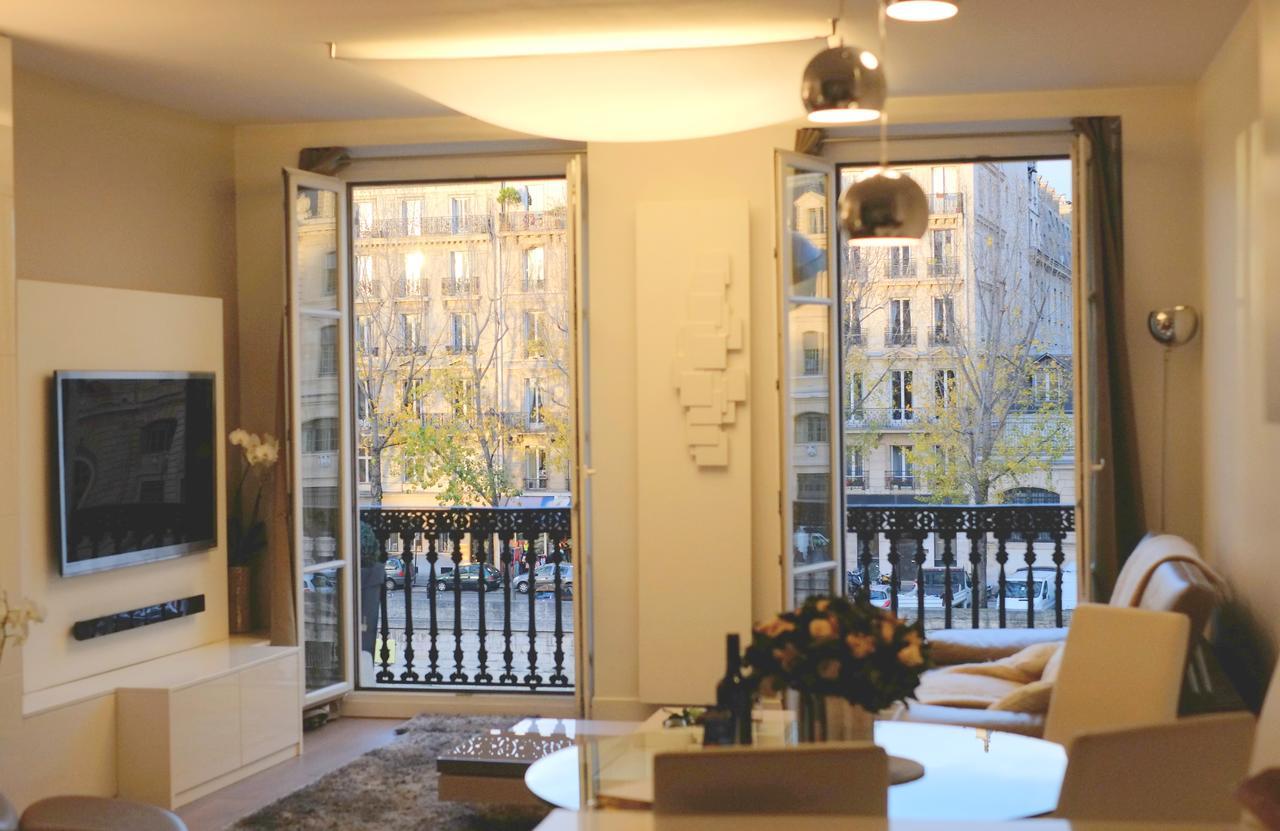 Two Bedroom Luxury Apartment - Balcony With View Of Notre Dame Παρίσι Εξωτερικό φωτογραφία